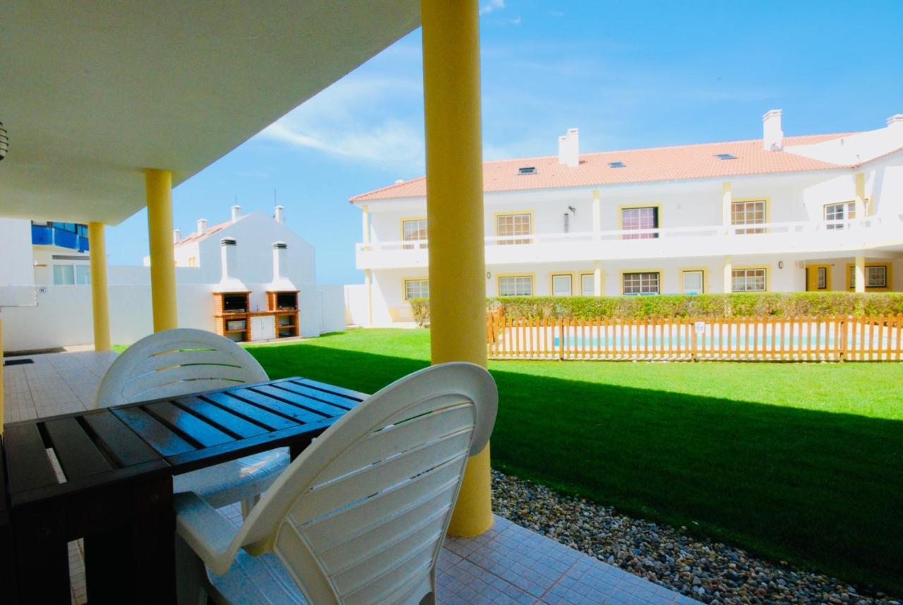 Catarina House - Baleal Beach, Balcony, Pool Феррел Экстерьер фото