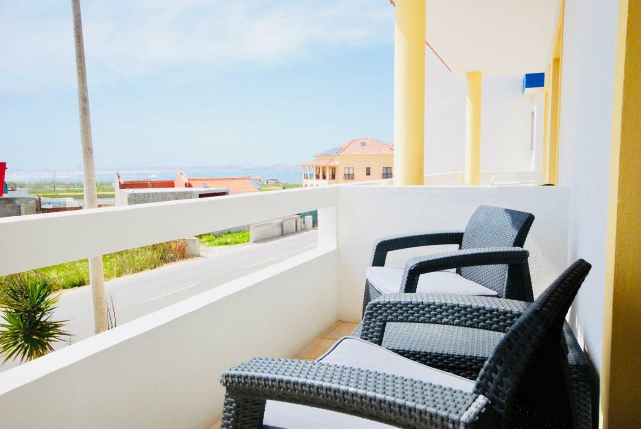Catarina House - Baleal Beach, Balcony, Pool Феррел Экстерьер фото